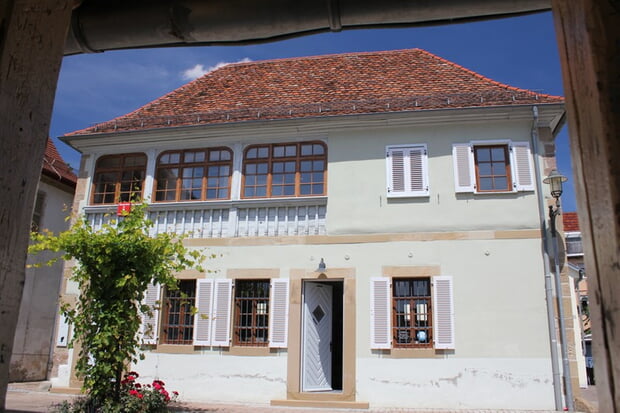 Die Vinothek im alten Forstgef&auml;ngnis