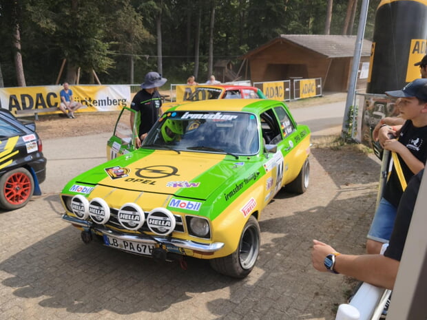 Wolfgang Wezel (Opel Ascona)