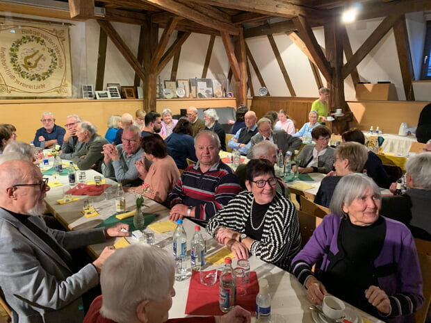 Gut besetzter Lerchenbergsaal im Bürgerhaus Vordere Kelter