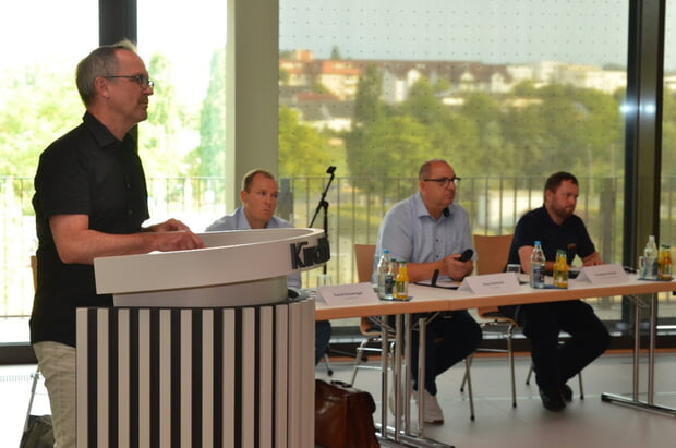 Ingenieur Armin Binder gibt Tipps f&uuml;r die Vorsorge auf dem eigenen Grundst&uuml;ck.