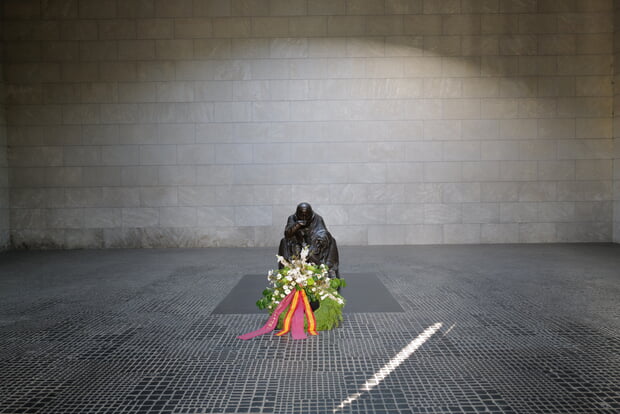 Neue Wache in Berlin: Zentrale Gedenkstätte der Bundesrepublik Deutschland für die Opfer von Krieg und Gewaltherrschaft