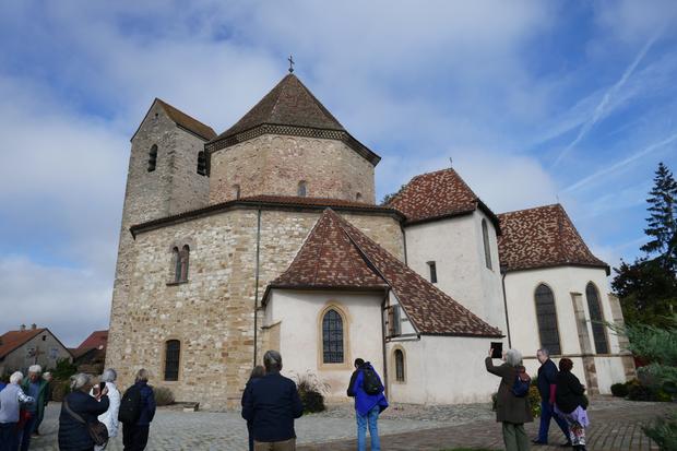 Wie hier in Ottmarsheim haben sich noch viele romanische Sch&auml;tze im Elsass erhalten.